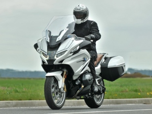 Test BMW R 1250 RT: revoluce u cestovní klasiky