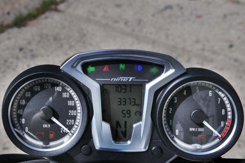 Test BMW R Nine T: německý rebel  - 25 - 2 BMW R nine T20