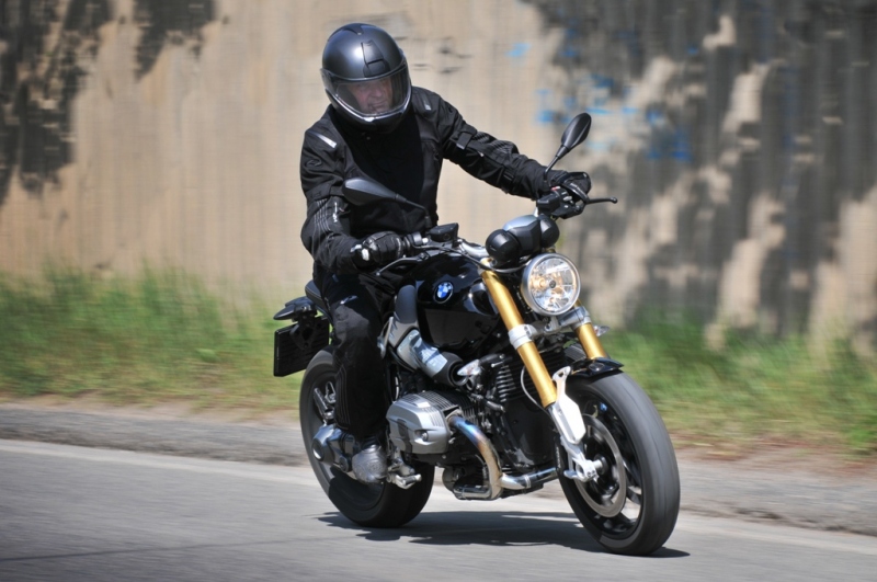 Test BMW R Nine T: německý rebel  - 3 - 2 BMW R nine T23