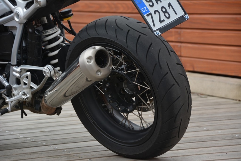 Test BMW R nineT Racer: závislost na café raceru - 42 - 1 BMW R nine T Racer test (9)