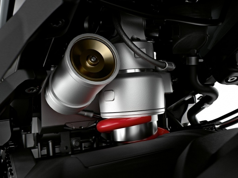 BMW S 1000 XR 2020: s novým motorem - 20 - 1 BMW S 1000 XR 2020 (20)