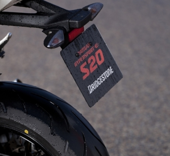Bridgestone Battlax S20: lepší hlavně na mokru - 2 - BT-S203