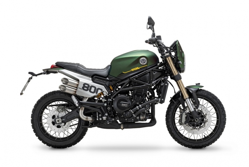 Benelli Leoncino 800 a Leoncino 800 Trail: nový scrambler - 3 - 1 Benelli Leoncino 800 (5)