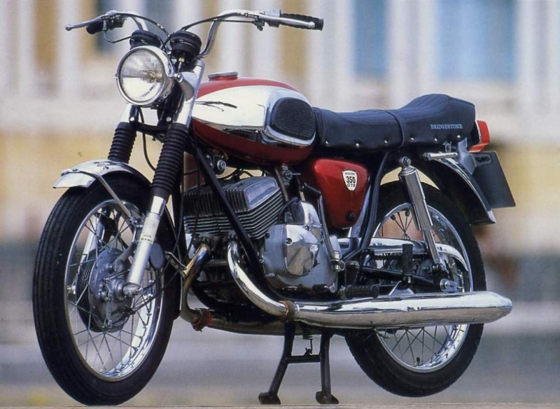 Bridgestone 350 GTR: japonská rarita - 2 - Bridgestone 350 GTR3