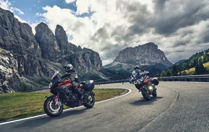 Bridgestone Battlax Sport Touring T32 a T32GT: pneumatiky pro cestovatele - 1 - 1 Bridgestone Battlax Sport Touring T32 T32GT (2)