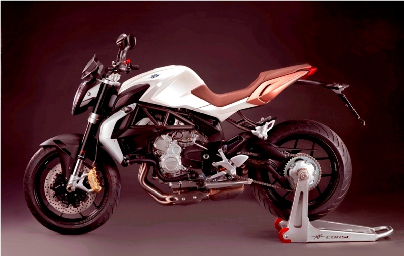 MV Agusta Brutale 675: hravý naháč - 4 - Brutale67506