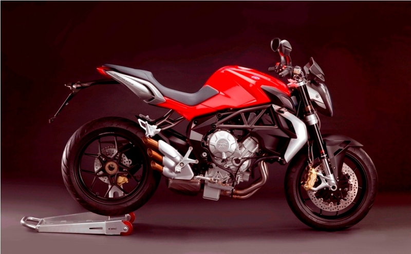 MV Agusta Brutale 675: hravý naháč - 13 - Brutale67516