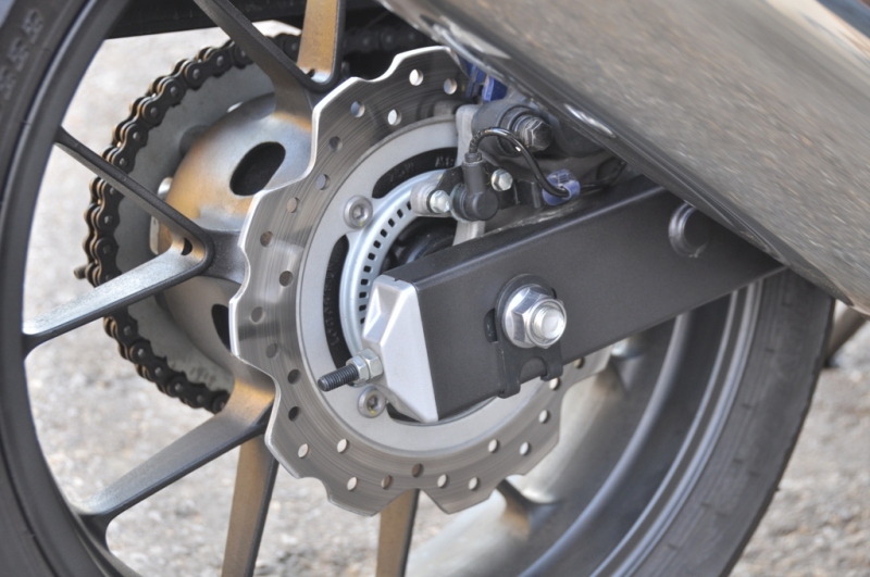 Test Honda CB 500F: zábava pro čerstvě plnoleté - 15 - CB500F CB500F01