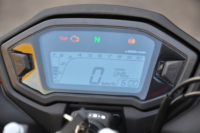 Test Honda CB 500F: zábava pro čerstvě plnoleté - 14 - CB500F CB500F02