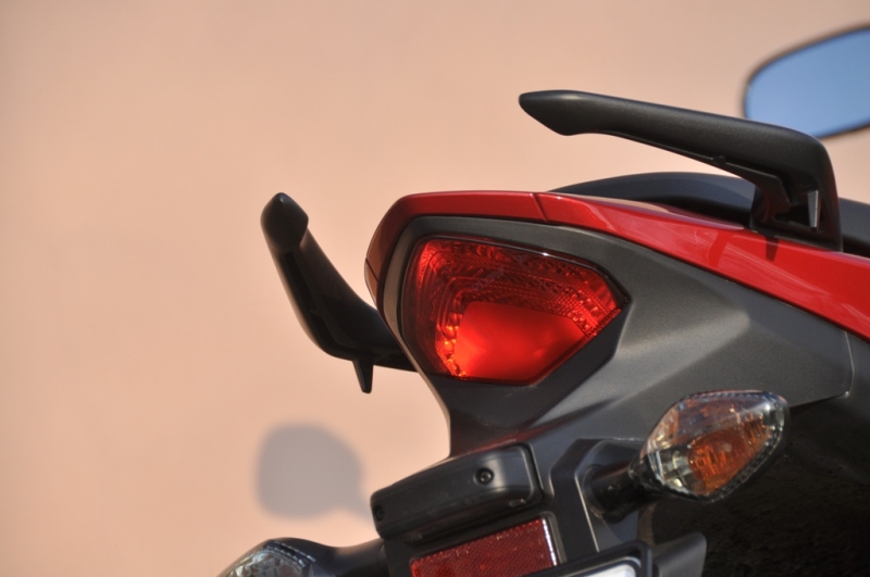 Test Honda CB 500F: zábava pro čerstvě plnoleté - 10 - CB500F CB500F06