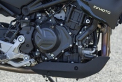 1 CFMOTO 450NK test (7)