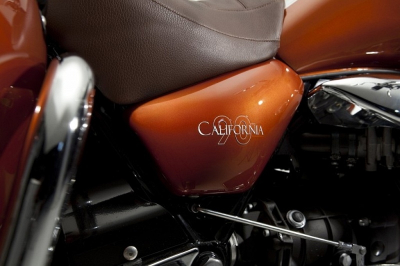Moto Guzzi California: výroční model - 5 - California907
