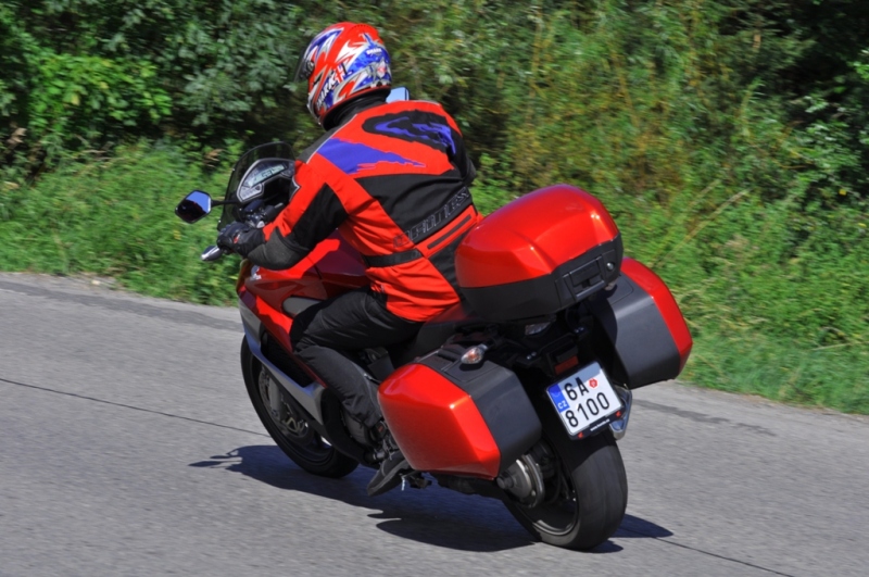 Test Honda Crossrunner: extratřída - 3 - Crossrunner02
