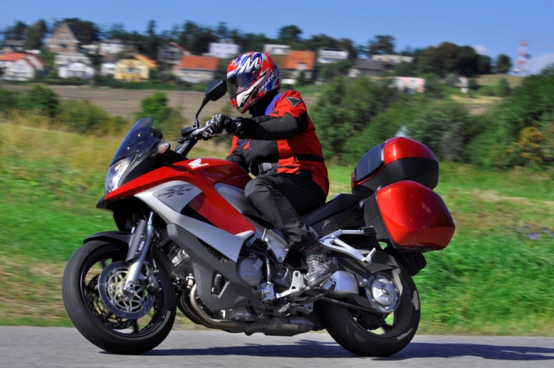 Test Honda Crossrunner: extratřída - 1 - Crossrunner04
