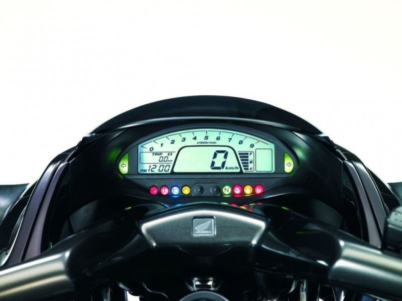 Honda DN-01: mimozemšťan - 3 - DN06