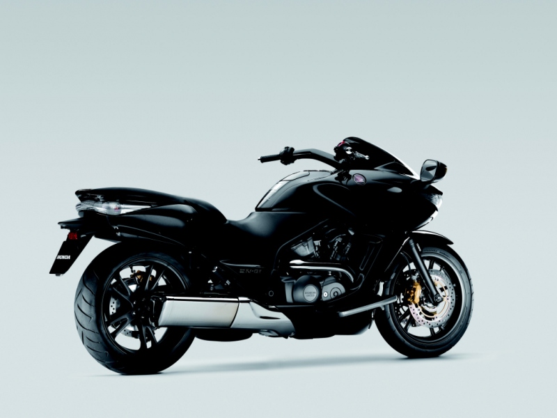 Honda DN-01: mimozemšťan - 5 - DN08