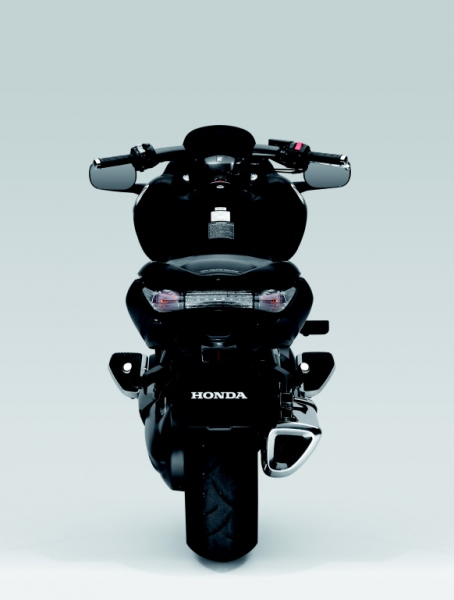 Honda DN-01: mimozemšťan - 7 - DN10