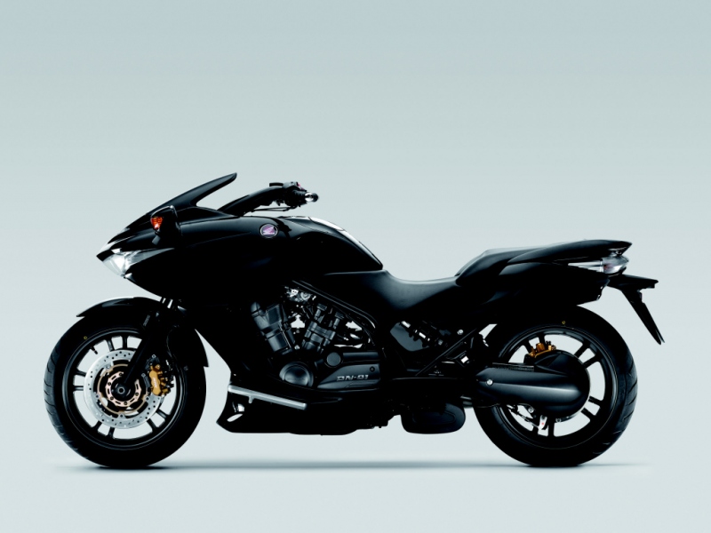 Honda DN-01: mimozemšťan - 8 - DN11