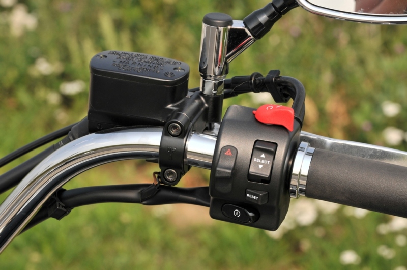 Test Yamaha XVS 1300A Midnight Star - 7 - DS650 DS65009