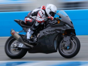 V Jerezu zatím nejrychlejším Danilo Petrucci