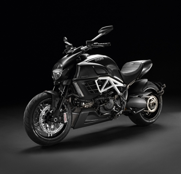 Ducati Diavel AMG Special Edition - 1 - Diavel_AMG_01