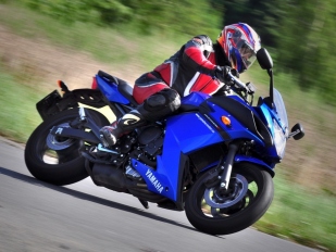 Yamaha XJ6 Diversion F v testu