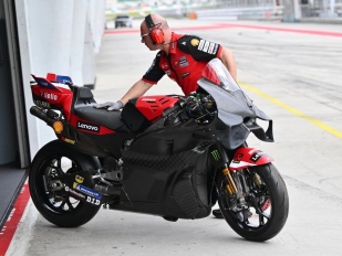 Testy Sepang 1. den Shakedown 