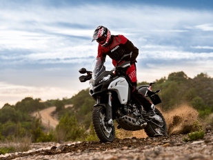 Ducati Multistrada 1200 Enduro 2016: do každého terénu