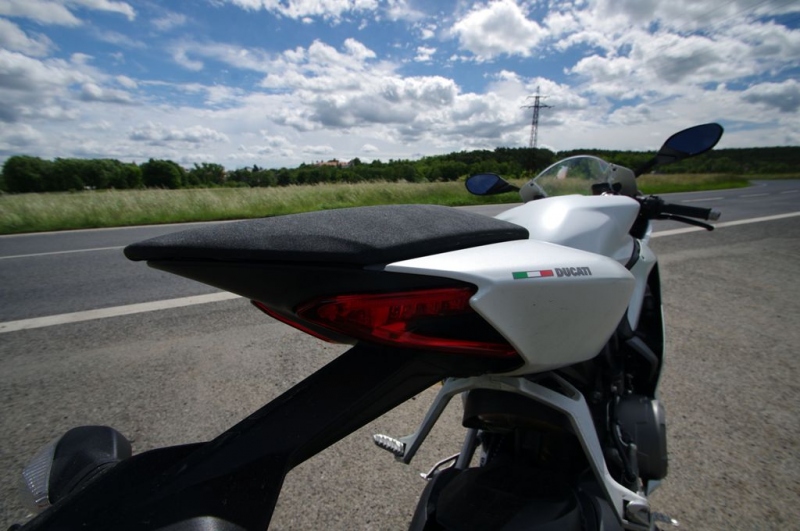 Test Ducati Panigale 899: napravený zlý muž - 25 - Ducati Panigale 899 Ducati 899 Panigale22