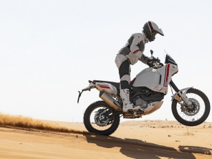 Ducati DesertX: pravé cestovní enduro