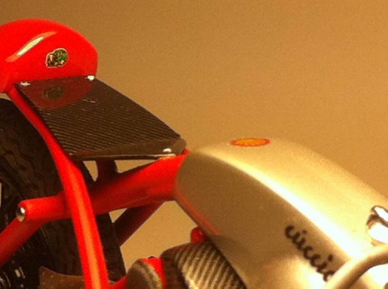 Ducati Desmosedici Cucciolo koncept: novodobé štěňátko? - 15 - Ducati Desmosedici Cucciolo koncept Ducati Desmosedici Cucciolo koncept16