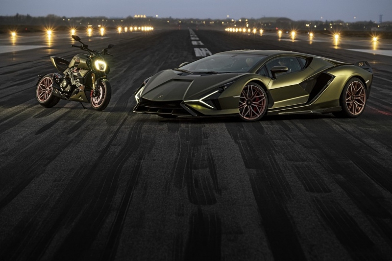 Ducati Diavel 1260 Lamborghini: exkluzivní edice - 15 - 1 Ducati Diavel 1260 Lamborghini (31)