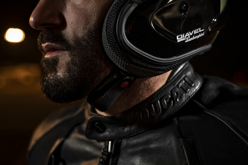 Ducati Diavel 1260 Lamborghini: exkluzivní edice - 39 - 1 Ducati Diavel 1260 Lamborghini (39)