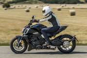 2 Ducati Diavel V4 test (38)