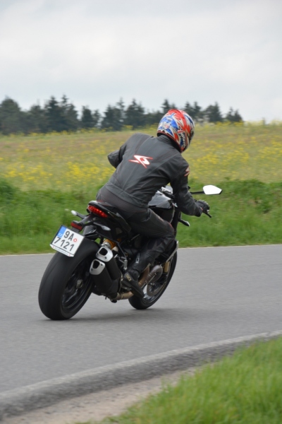 Test Ducati Monster 1200 R: nahá a divoká - 29 - 3 Ducati Monster 1200 R 2016 test49
