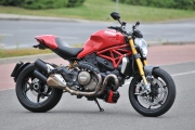 1 Ducati Monster 1200 S03