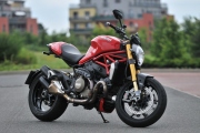 2 Ducati Monster 1200 S18