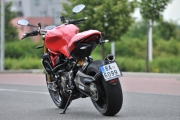 2 Ducati Monster 1200 S21