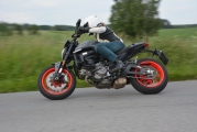 1 Ducati Monster 2021 test (30)