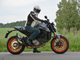 Ženy a motorky: rady před prvním nákupem