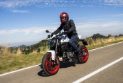 1 Ducati Monster 2026 (3)