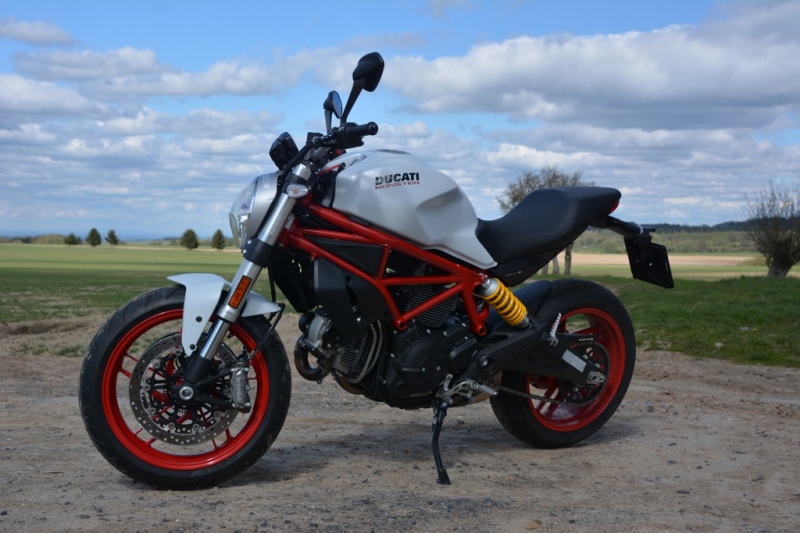 Test Ducati Monster 797: mrštná příšerka - 1 - 1 Ducati Monster 797 test (29)
