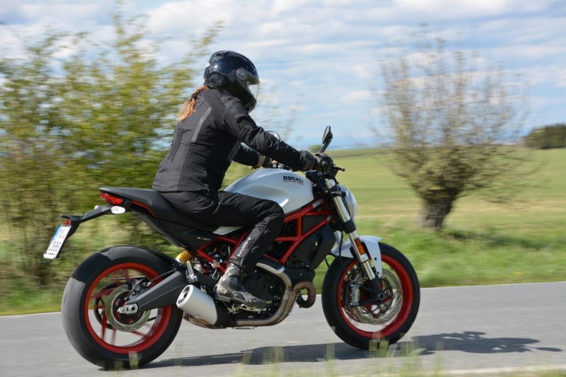 Test Ducati Monster 797: mrštná příšerka - 24 - 1 Ducati Monster 797 test (22)