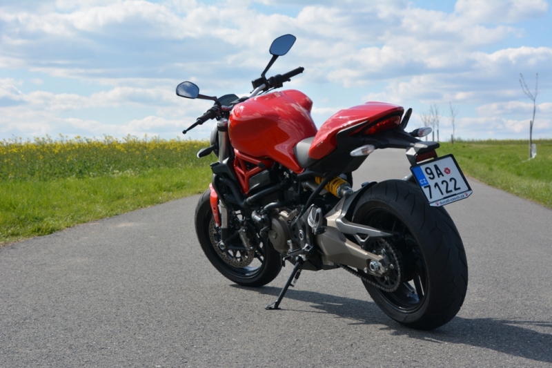 Test Ducati Monster 821: Kdo potřebuje víc? - 28 - 3 Ducati Monster 821 test48