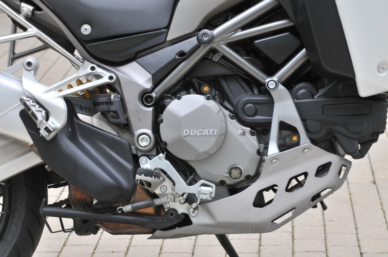Test Ducati Multistrada 1200 Enduro: jen pro chlapy - 27 - 1 Ducati Multistrada 1200 Enduro test06