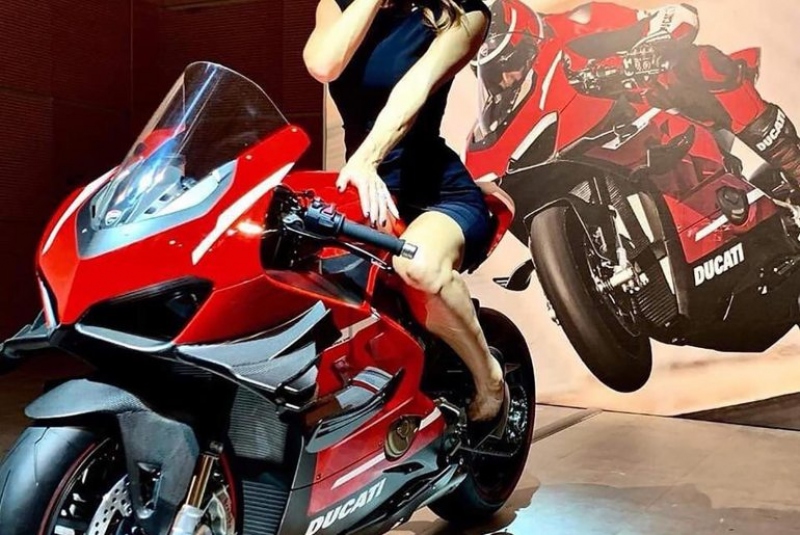 Ducati Superleggera V4: Project 1708 - 1 - 1 Ducati Panigale Superleggera V4 project 1708 (2)