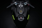 1 Ducati Panigale V4 Lamborghini (5)