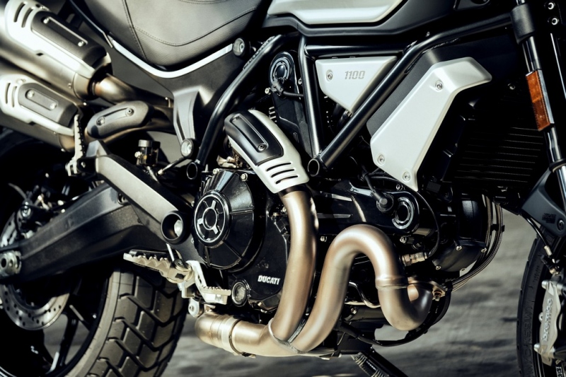 Ducati Scrambler 1100 Dark PRO: připraven pro stavbu - 16 - 1 Ducati Scrambler 1100 Dark PRO (21)