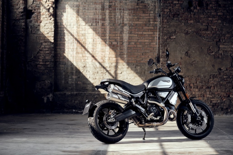 Ducati Scrambler 1100 Dark PRO: připraven pro stavbu - 3 - 1 Ducati Scrambler 1100 Dark PRO (23)