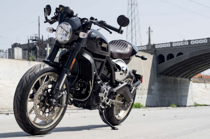 Ducati Scrambler Cafe Racer: decentní stylovka - 3 - 1 Ducati Scrambler Cafe Racer16